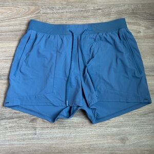 Lululemon license to train Blue Athletic Shorts